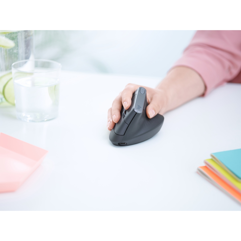 Miš Logitech Logitech MX Vertical Advanced Ergonomic black
