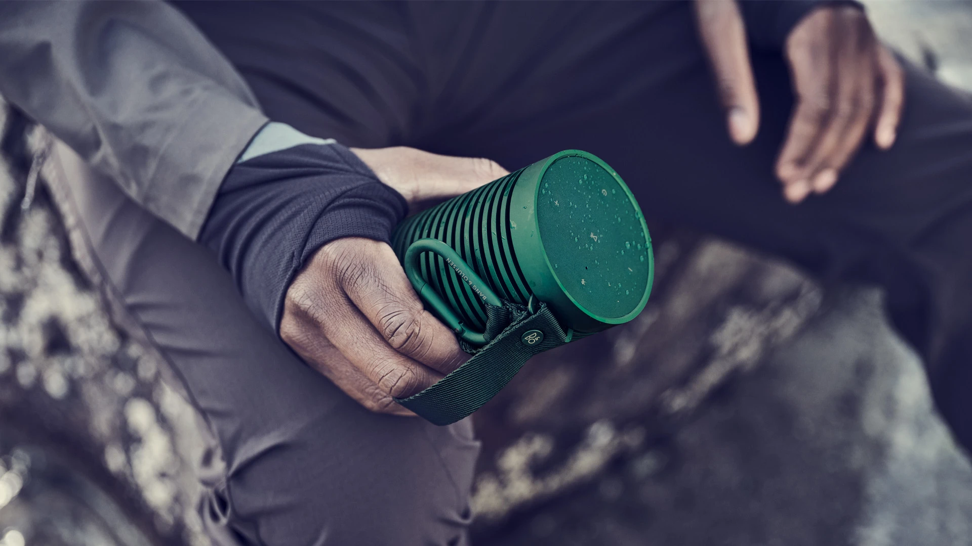 Zvučnic Bang & Olufsen BO Beosound Explore Green